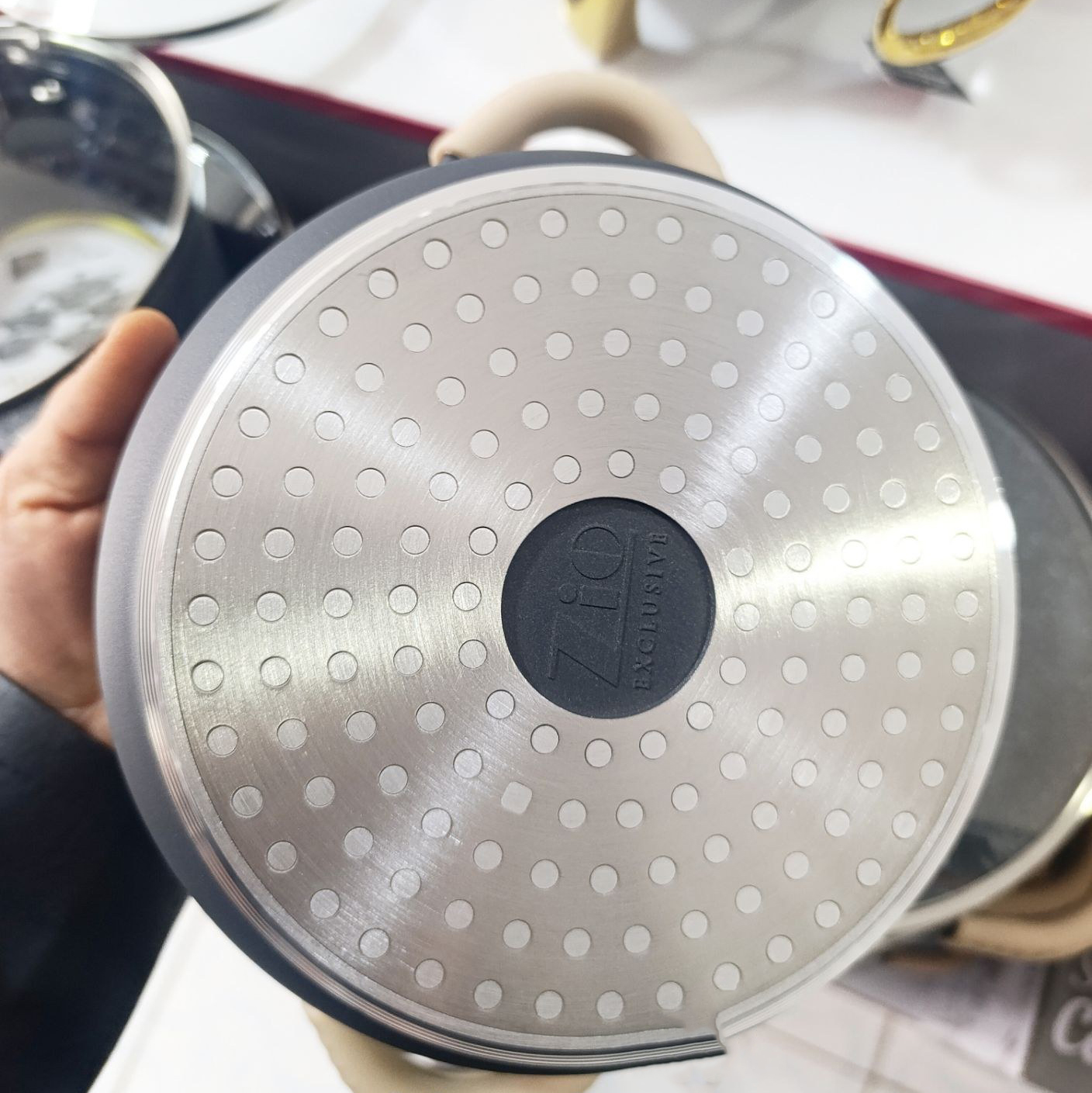 سرویس قابلمه ۱۰ پارچه زیو مدل ZCS-8590 - تصویر 3